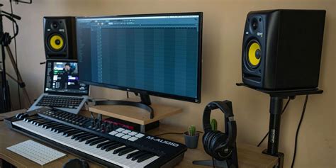 are studio monitors good for listening to music or do they lack the warmth of home speakers?